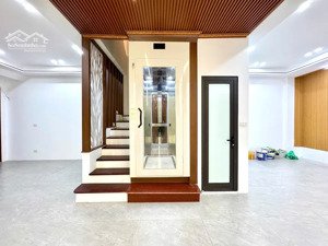 bán nhà chính chủ đường thông thoáng oto tránh