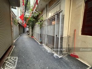 võng thị - 50m mặt tiền 6m - vị trí đẹp thông ra hồ tây - ngõ nông - sổ vuông - 3 mặt thoáng