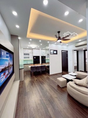 bán cc tầng trung tòa a7 lê đức thọ, lô góc 90m, 3 ngủ, 2wc, có slot oto, full nội thất chỉ 6 tỷ