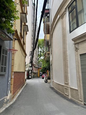 bán nhà phố hoàng hoa thám, dt 46m, 5 tầng, 13.5 tỷ