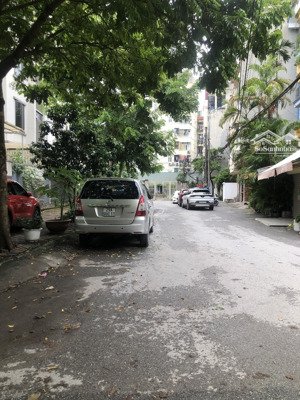 cần bán nhanh nhà hồ tùng mậu - khu phân lô ô tô tránh. 70m2 . mt 4m5. chỉ 18ty