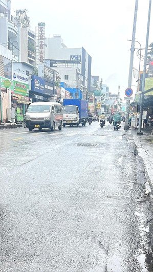 bán nhà chdv lạc long quân - 104m - 3 tầng - views hxh giáp quận 11, quận 10