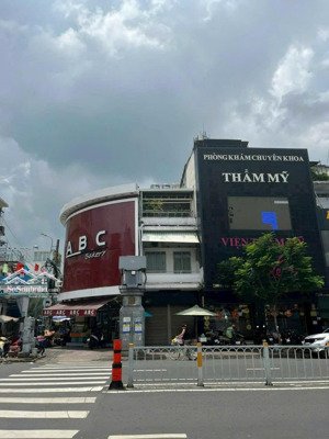 siêu vị trí - mặt tiền nguyễn thị minh khai, q1 - 7 x 18m nh 10m - 2 tầng - hđt 120tr- giá 45 tỷ