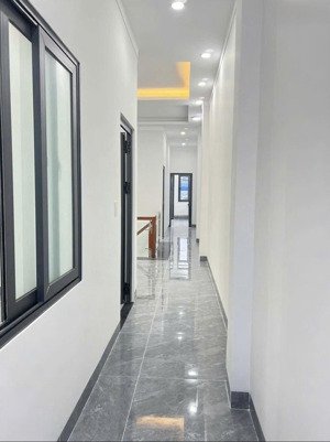 vợ chồng không còn ở chung, tài sản phải chia đôi nên tôi đành bán căn nhà này nằm ở phạm thế hiển