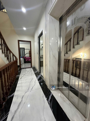 hiếm bán, nhà đẹp, ở ngay, 80m*5 tầng, nhô 20 tỷ, vị trí trung tâm, kết hợp homestay, văn phòng..