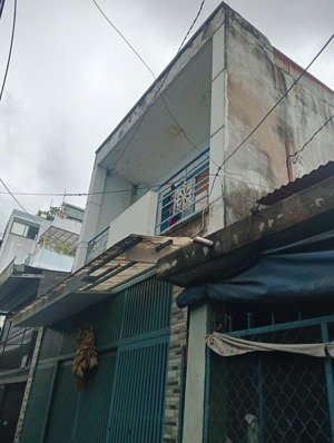 hiếm bán nhà 4mx13m p4, q4 giá 5,2 tỷ