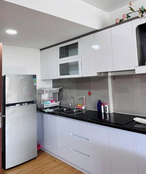 chinh chủ cho thuê flora fuji 2pn 2wc ban công siêu đẹp 10tr và ntcb 8tr