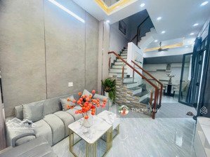 quận 7, nhà mới tinh, 45m2, sát bên nam long, 5.x tỷ