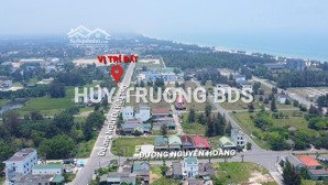 mặt tiền nguyễn hữu thọ đối diện trục đường nối ra bãi biển cửa việt