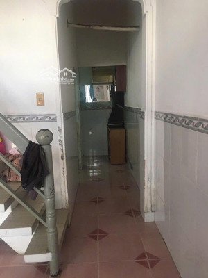 nhà đưong số 4 , trường thọ , giao thông thuận tiện