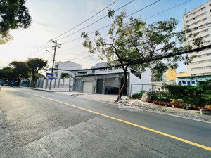 bán gấp lô đất ngang 6m cực hiếm mặt tiền đường linh trung ngay xa lộ hà nội xây dựng được 7 tầng