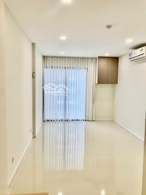 cần cho thuê căn officetel dự án lavida plus đầy đủ nội thất giá 7tr/th. lh e xem nhà 