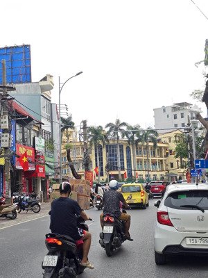 bán nhà lô góc mặt đường lê lợi, vị trí đẹp. lh 