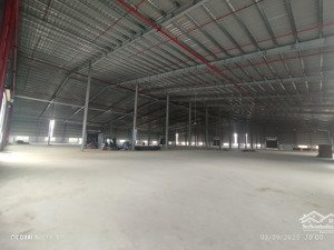 cho thuê nhà xưởng 2.4h. tân uyên. bình dương.