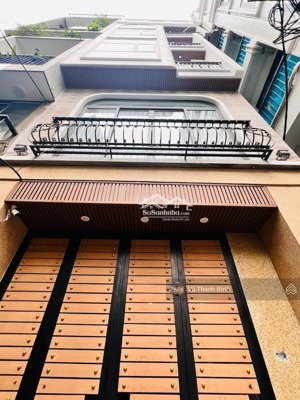 nhà phố lạc long quân lô góc 70m 7 tầng thang máy phong cách nhật giá 23.6 tỷ