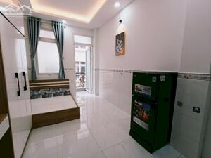 Đường Cao Thắng Q10, gần đại học UEH