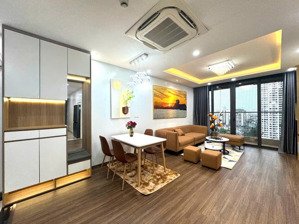 tôi bán căn hộ 86m2, 2 ngủ 2 vệ sinh toà bohemia, ban công hướng mát, tầng trung, nội thất đẹp