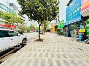 mp lạc long quân 140m, 4 tầng, mt 4,6m. vỉa hè, kd tốt. 46,6 tỷ