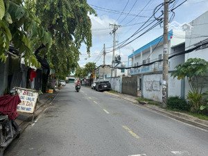 cho thuê nhà xưởng diện tích 1000m gần ngã tư an sương hóc môn thành phố hồ chí minh