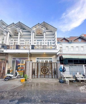 nhà đẹp mới xây - shr - 570tr - bao sang tên ngay