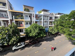 a426. bán căn nhà 4 tầng mặt tiền kinh doanh hiếm có tại kđt hà quang 2 - 11 tỷ 900 triệu