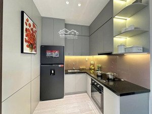 chính chủ cho thuê căn góc tháp saphire-bcons city full nội thất bếp rèm 6.5tr/tháng. lh 