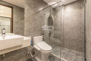 độc quyền căn studio tầng đẹp,view đẹp nhất phân khu zurich.liên hệ e tiến sỹ để nhận tv