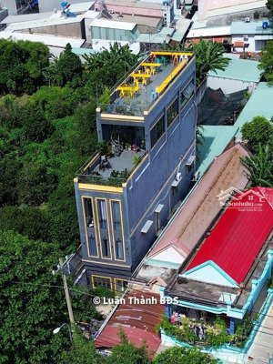 mặt tiền 5 tầng..538m full thổ.. dòng tiền 150tr gần lê văn khương