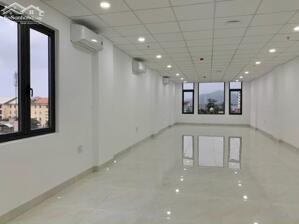 Cho thuê TOÀ NHÀ 6 tầng trống suốt mới xây mặt tiền GẦN NGAY Xô Viết Nghệ Tĩnh