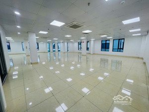 cho thuê mặt bằng kinh doanh, văn phòng tại nguyễn khang, trần duy hưng, cầu giấy, hà nội.