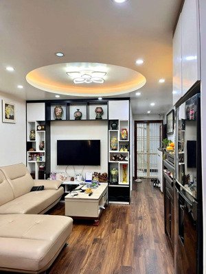 gấp !!!! chính chủ gửi bán căn góc 3 phòng ngủ tại hh linh đàm giá vô cùng hợp lý lh 