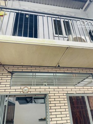 bán nhà hẻm 3 gác thẳng 1 trục trần phú q.5 : 2pn 2wc giá 4,95 tỷ