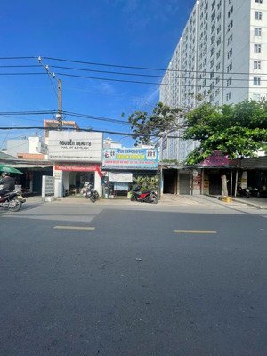 mặt tiền kinh doanh đường bình long dt 5mx43m cấp 4 giá 17,8 tỷ