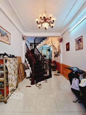 bán nhà riêng lê gia đỉnh - 62m2 (thực 71m2) - mt 4.5m - 5 tầng - ngõ thông, 1 nhà ra ô tô - 13.x t