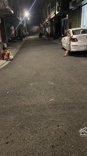 bán đất, phố trần hoà, hoàng mai, dt 35m², mt 5 m, 2 mặt thoáng , giá 7,5 tỷ.