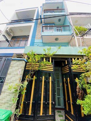 nhà đẹp giá rẻ 4 tầng btct lạc long quân dọn vào ở ngay chỉ 7.85 tỷ