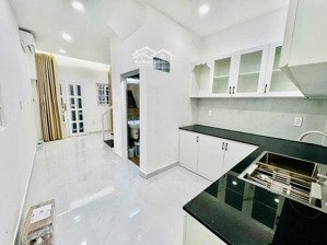 bán nhà q1 , cô giang , p. cô giang , 20m2 , 3,2tỷ bớt lộc . lh : việt anh