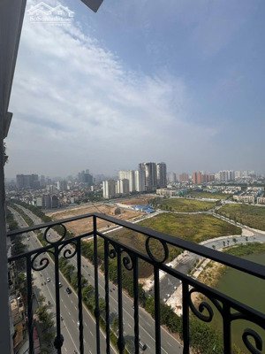 căn hộ 2 ngủ khu vực tây hồ view ngoại giao đoàn