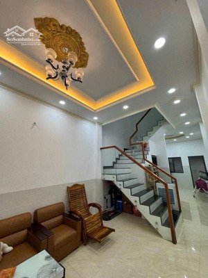 rẻ gấp 2 thị trường chỉ 100tr/1m2 ngang hiếm 12m -nhà đẹp dt khủng 220m2 3 tầng chỉ 23 tỷ