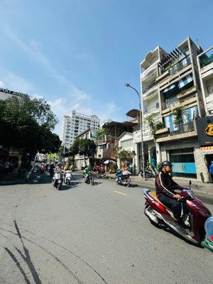 bán nhà 689m2 (17x34m )nguyễn trãi quận 1. giá 165 tỷ- tiện xd mới bv, tmv , khách sạn, building vp