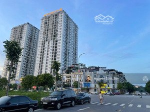 bán nhà mặt phố hồng tiến căn góc thang máy 2 dòng tiền mt khủng hiếm