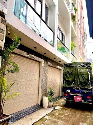 thạch bàn 5 tầng đẹp lung linh full nội thất - ô tô đỗ cửa - 7 tỷ hơn chút