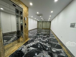 cho thuê nguyên căn nhà mt đ.hoàng trọng mậu himlam nhà có pccc tc, có tm giá: 75tr lh: 