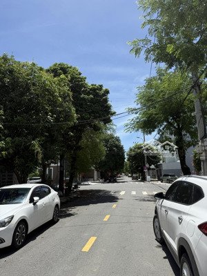 bán nhà 2 lô liền kề đường ngô huy diễn, đảo 1 gần cầu hoà xuân, 200 m
