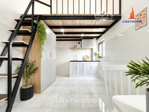 phòng duplex thoáng mát ở ngay gần văn lang, uef