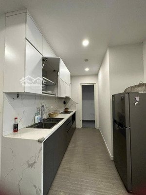 bán gấp căn chung cư ecohomes bc đông nam siêu mát.dt:70m2,2 ngủ,2vs. giá:3.75 tỷ có gia lộc