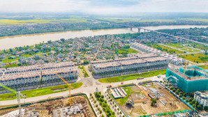 bán nhà phố 5 tầng lung linh sẵn sổ hiện đại giá rẻ ngay tại mặt đại lộ nam sông mã đối diện vin