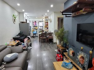 chính chủ cần bán cc hh linh đàm, s67,4 2n,2vs. tầng cao, bg đầy đủ nội thất, giá nhỉnh 3tỉ. mtg