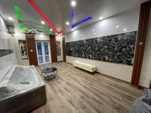 cho thuê nhà văn cao, 4 phòng ngủ khép kín, dt: 65m2.