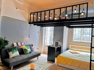 cho thuê căn hộ duplex ban công cửa sổ siêu rộng thoáng máy giặt riêng ngay trung tâm quận 10